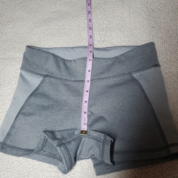 Aero Live Love Dream Yoga Athletic Shorts M Grey Stripe Activewear Compression - Picture 14 of 14